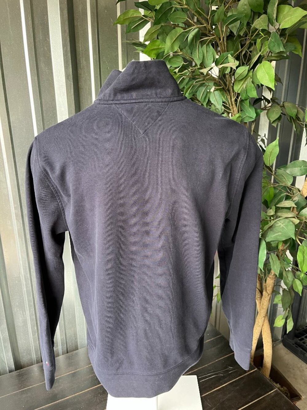 Tommy Hilfiger Pullover - Men's Size Large - 1/4 Zip - 100% Cotton - Picture 3 of 4